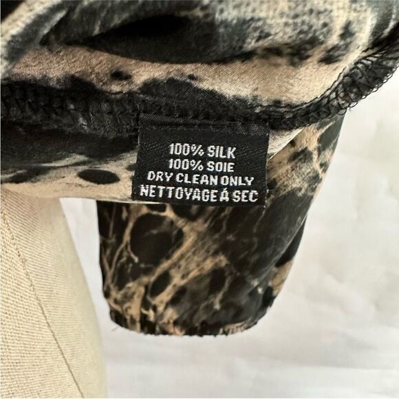 NWT Tolani Laurie Shadow Silk Blouse 124 - Picture 2 of 3